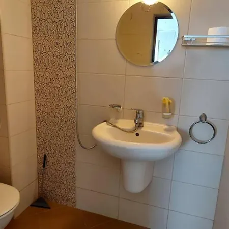 Квартира С 2-Мя Спальнями В 700 М От Пляжа!